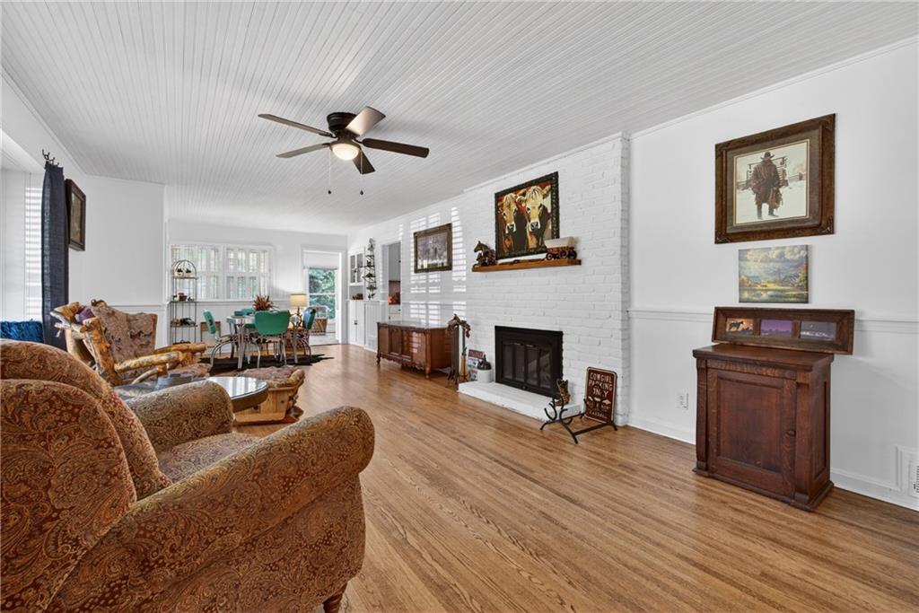 188 Hillendale Drive Toccoa, GA 30577 - Photo 5 of 40