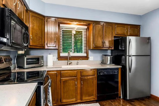 $535,000 | 18171 198th Street, Tonganoxie, KS 66086