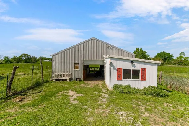 $535,000 | 18171 198th Street, Tonganoxie, KS 66086