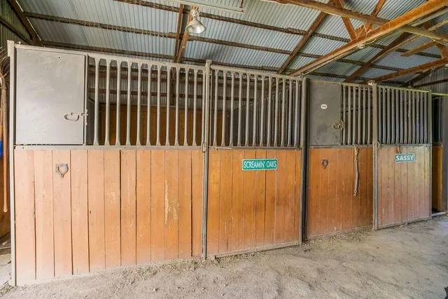 $535,000 | 18171 198th Street, Tonganoxie, KS 66086