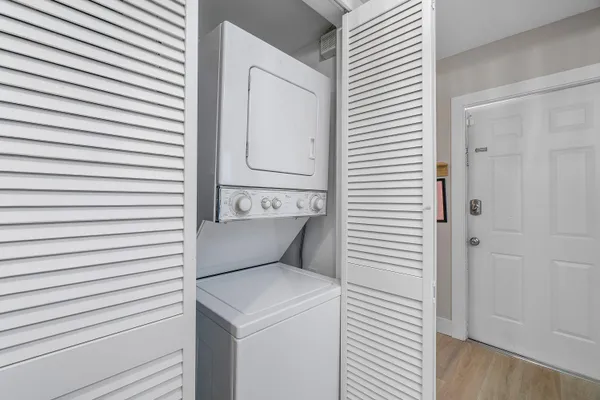 $2,500 | 2805 Southwest 22nd Avenue, Unit 104, Delray Beach, FL 33445