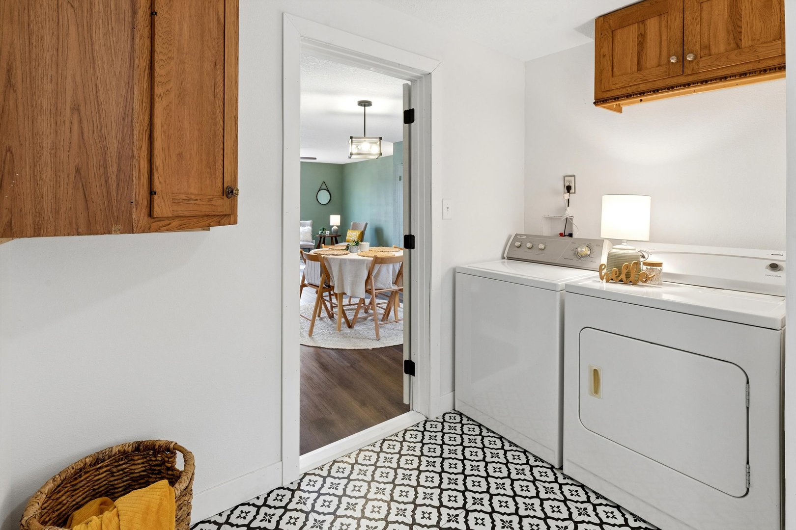 211 Clay Street New Boston, IL 61272 - Photo 19 of 29 a room with a washing machine and sink