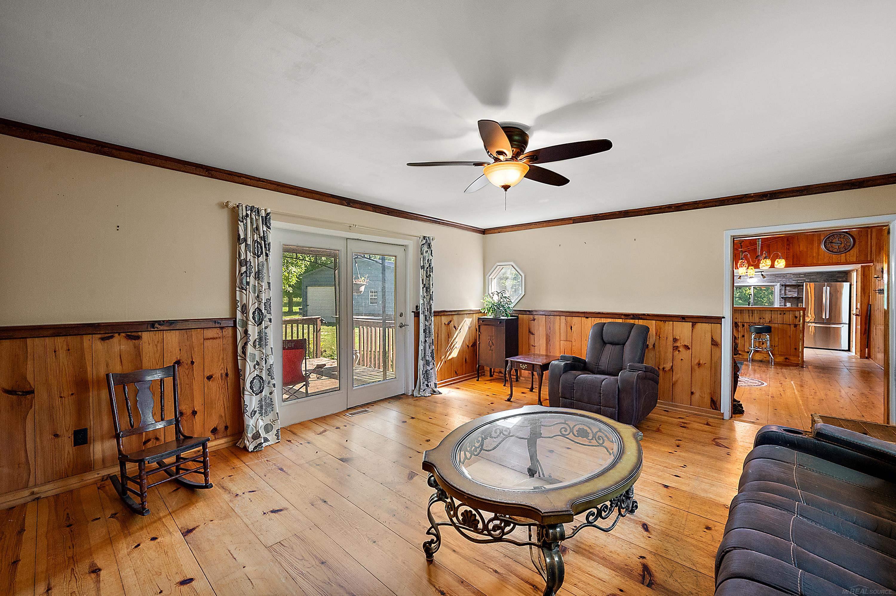 149 East Hunters Creek Road Lapeer, MI 48446 - Photo 23 of 71 50215016-2c6999bf-a6cf-485c-9ee2-d88681344da0.JPG