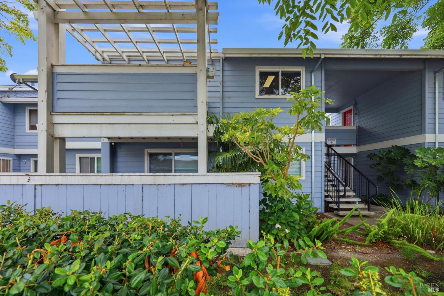 225 Burt Street, Unit 9 Santa Rosa, CA 95404 - Photo 2 of 32
