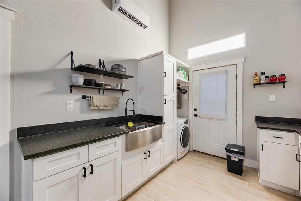 11979 Chisum Road Sanger, TX 76266 - Photo 13 of 39