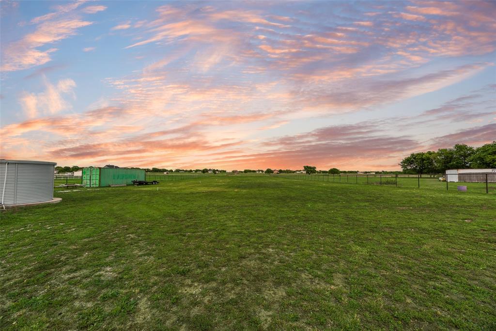 11979 Chisum Road Sanger, TX 76266 - Photo 32 of 39