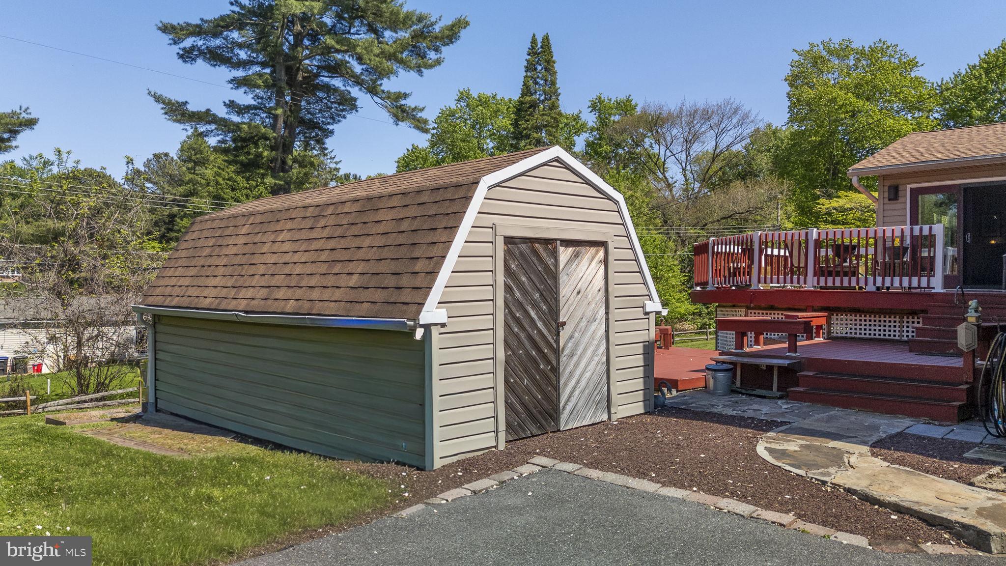 1253 Surrey Road West Chester, PA 19382 - Photo 33 of 36