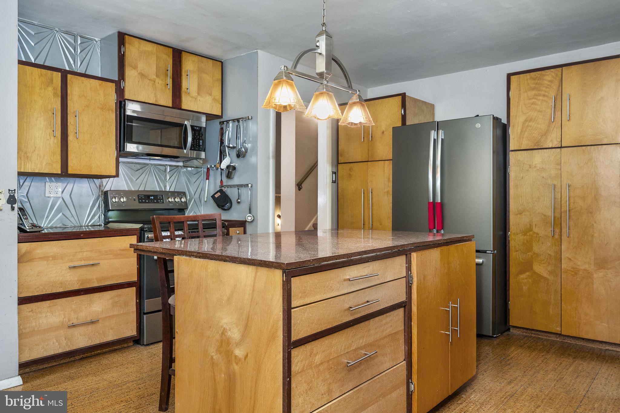 1253 Surrey Road West Chester, PA 19382 - Photo 6 of 36 Kitchen Island