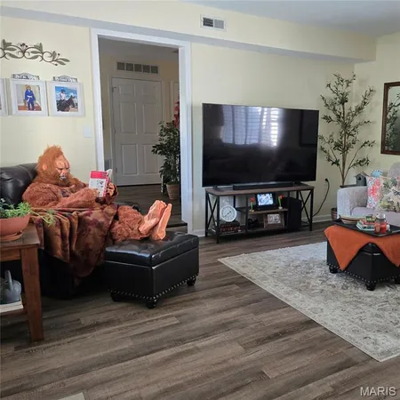 $379,900 | 7 Fisher Lane, Greenville, IL 62246