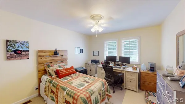 $379,900 | 7 Fisher Lane, Greenville, IL 62246