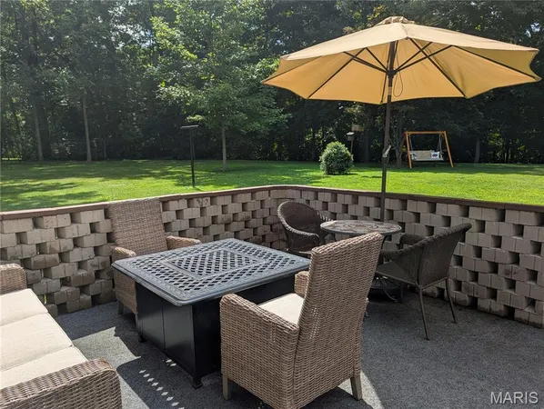 $379,900 | 7 Fisher Lane, Greenville, IL 62246