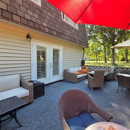 $379,900 | 7 Fisher Lane, Greenville, IL 62246