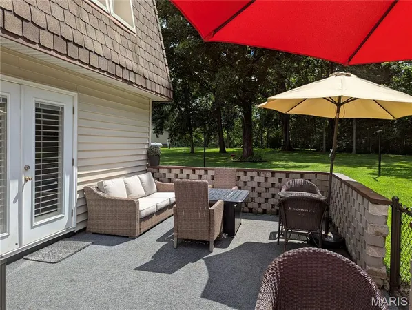 $379,900 | 7 Fisher Lane, Greenville, IL 62246