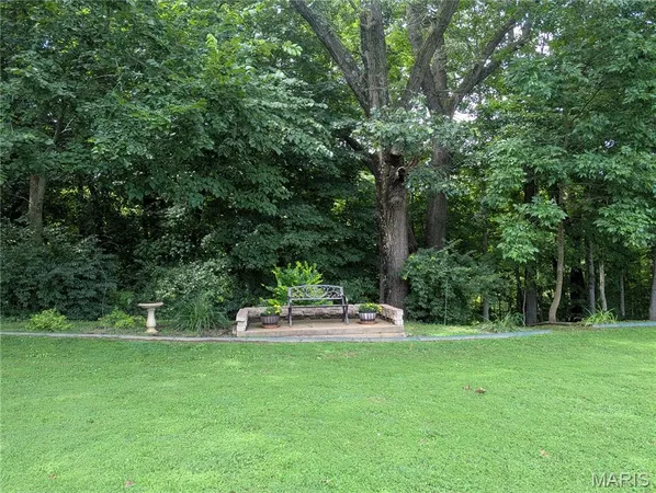 $379,900 | 7 Fisher Lane, Greenville, IL 62246