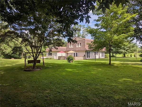 $379,900 | 7 Fisher Lane, Greenville, IL 62246