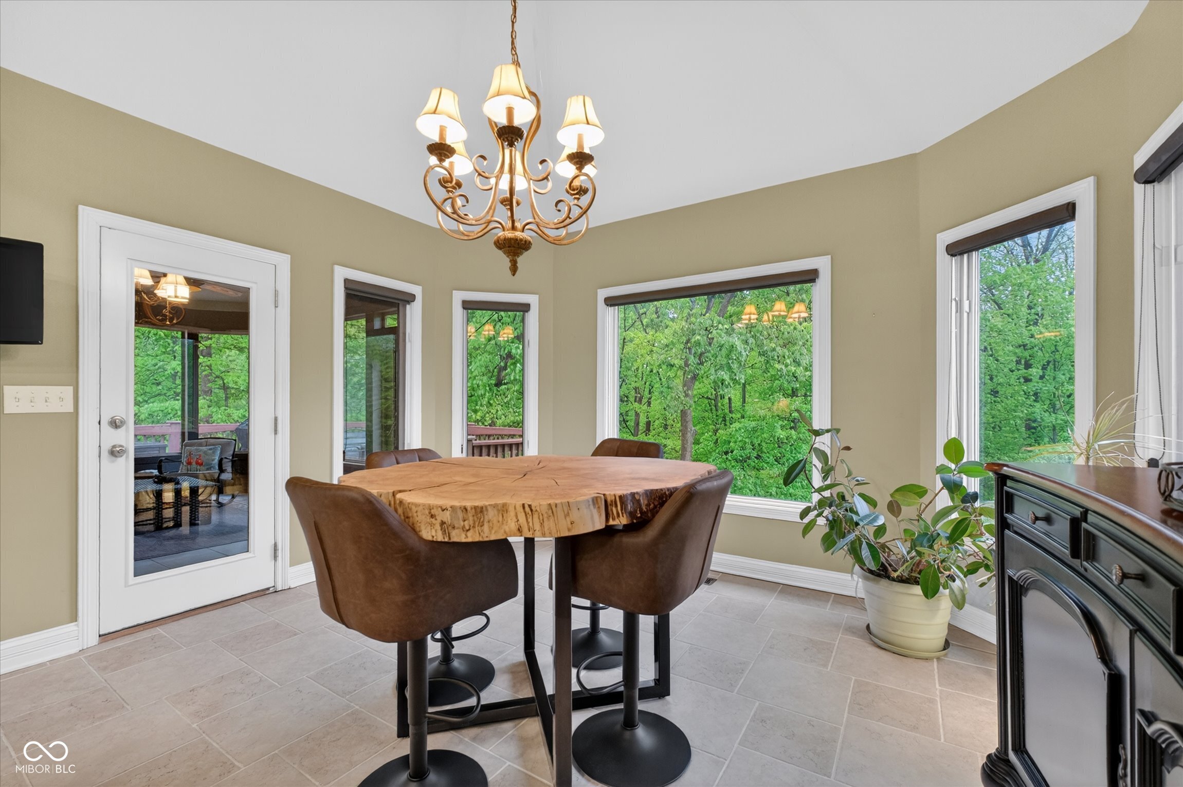 14555 Geist Ridge Drive Fishers, IN 46040 - Photo 4 of 38