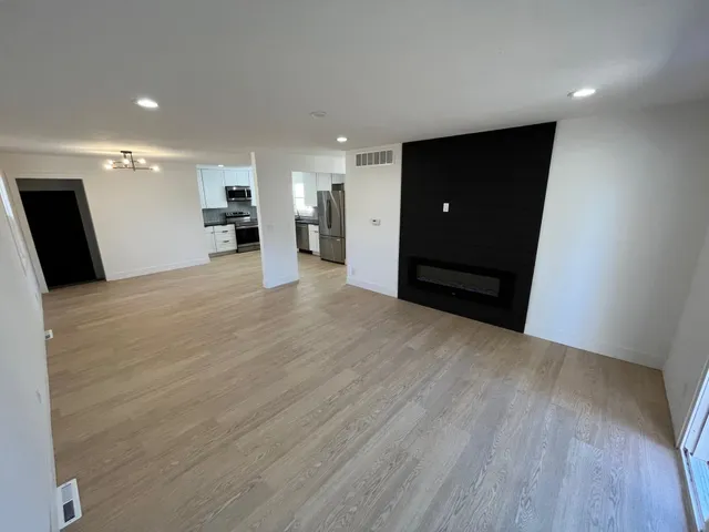 $249,900 | 985 North Westlink Avenue, Wichita, KS 67212