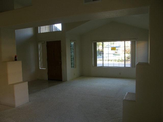 13627 Somerset Road Poway, CA 92064 - Photo 3 of 11