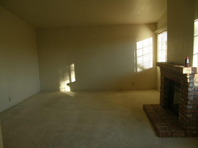 13627 Somerset Road Poway, CA 92064 - Photo 8 of 11