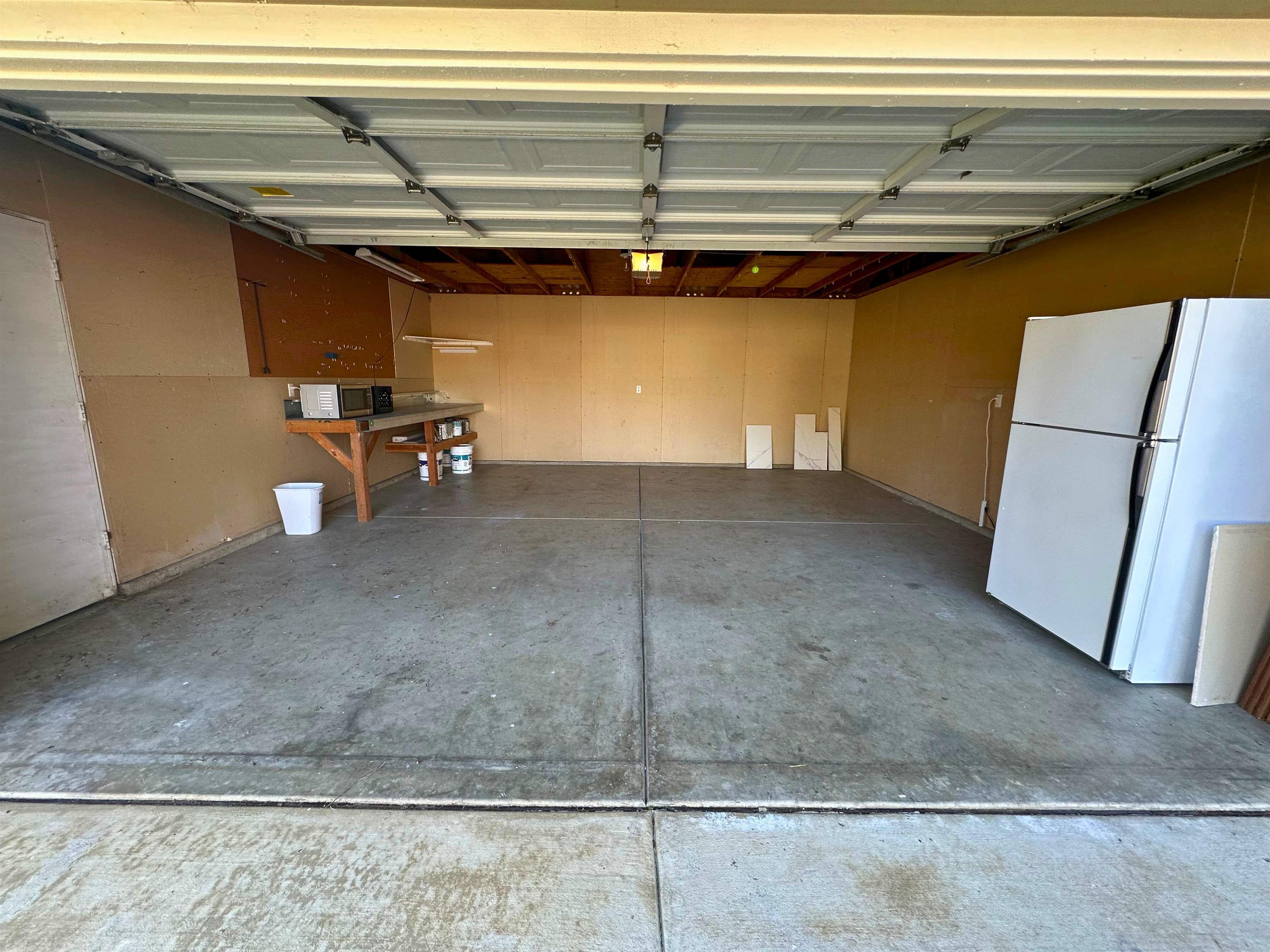 3075 Shiles Loop Brentwood, CA 94513 - Photo 32 of 37 a view of a garage