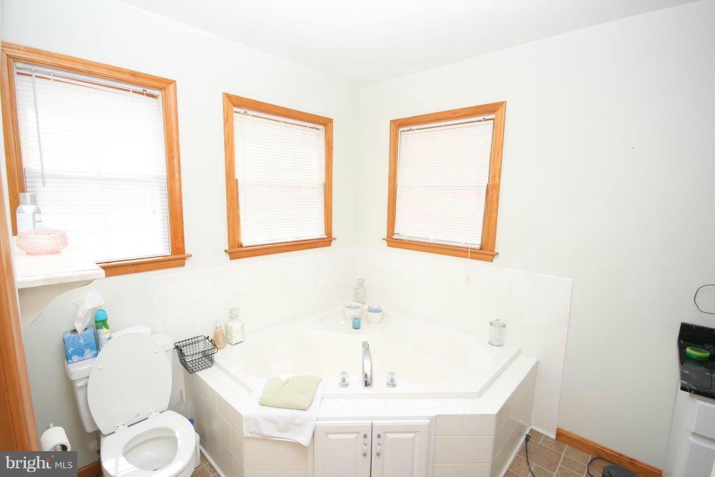 22600 Hog Creek Road Preston, MD 21655 - Photo 21 of 26 Bath (Master)