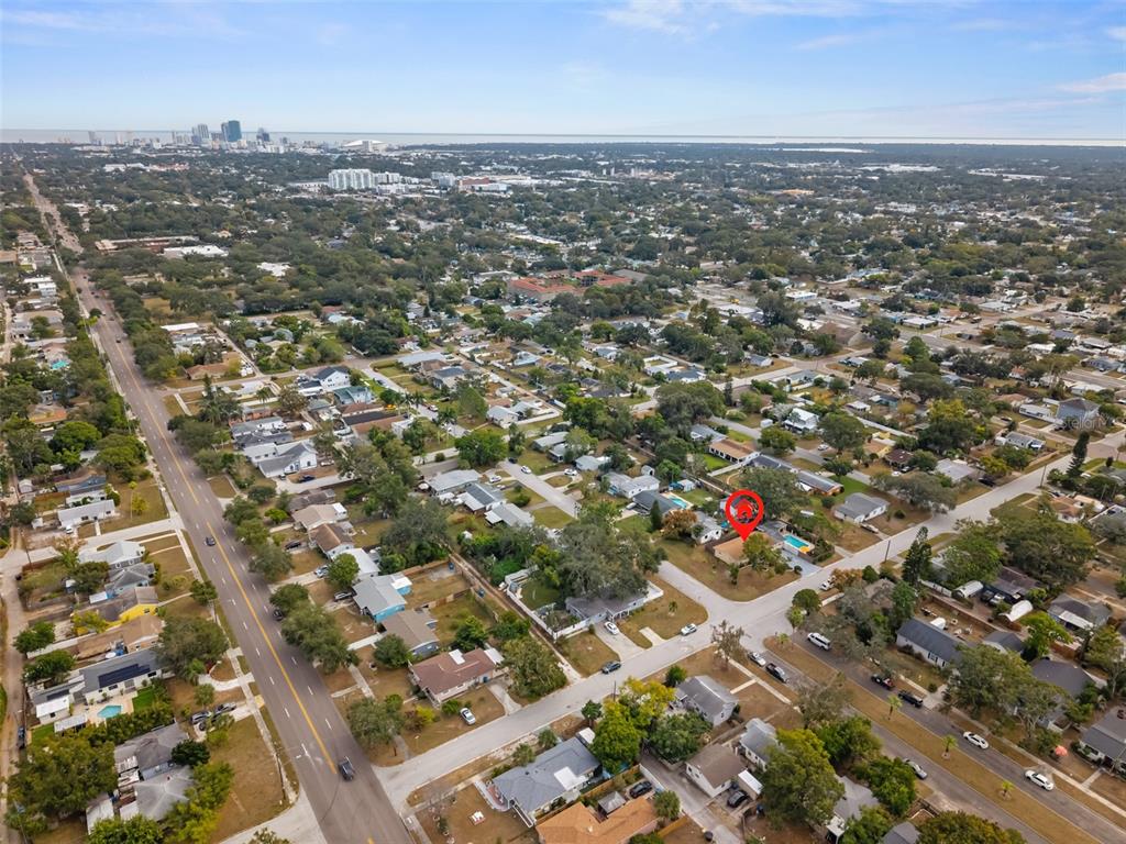 755 43rd Street St. Petersburg, FL 33713 - Photo 44 of 46 an aerial view of multiple house