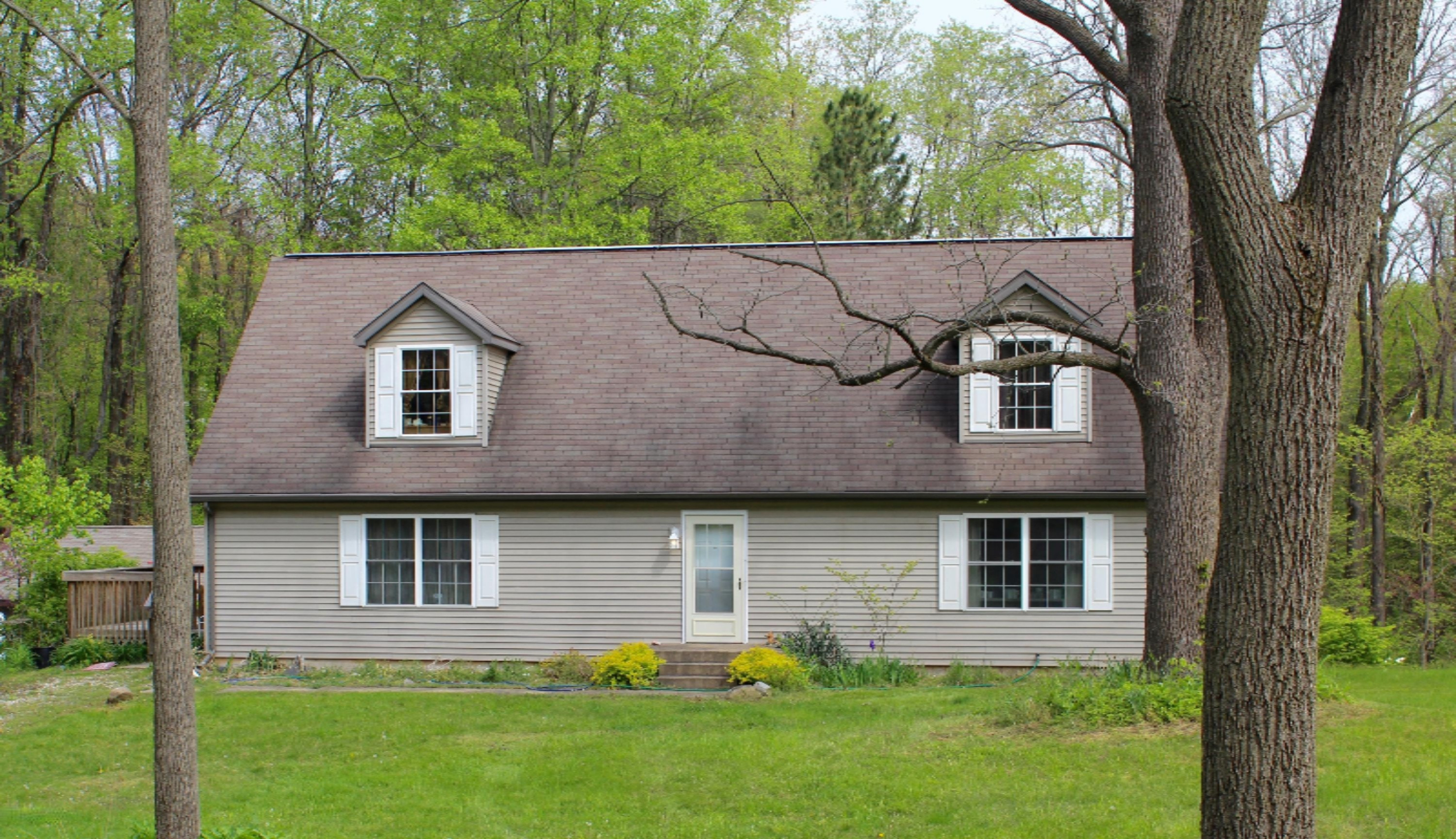 8031 Chapel Road Niles, MI 49120 - Photo 1 of 28 IMG_0185