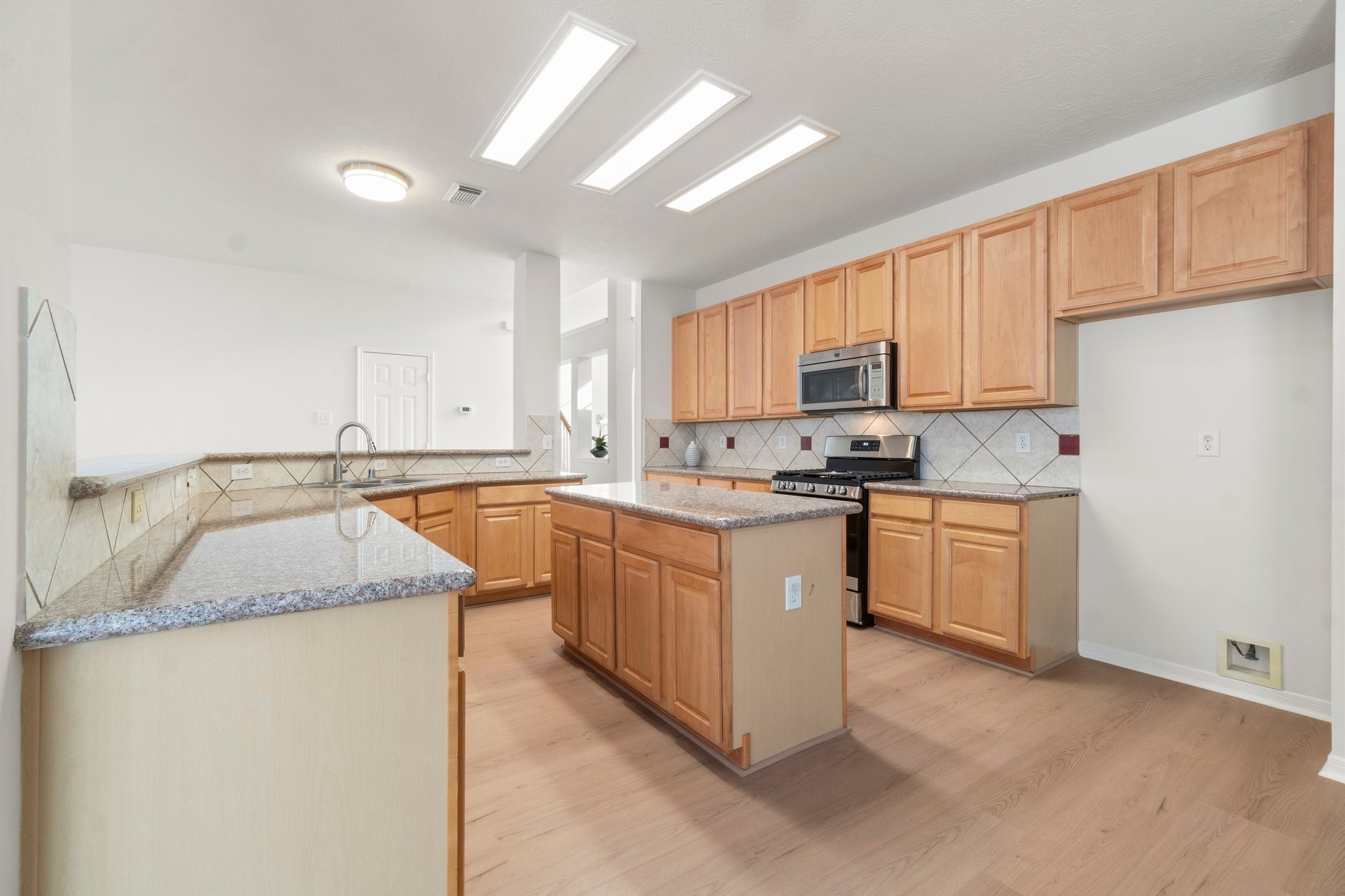 19827 Lajuana Lane Spring, TX 77388 - Photo 11 of 46