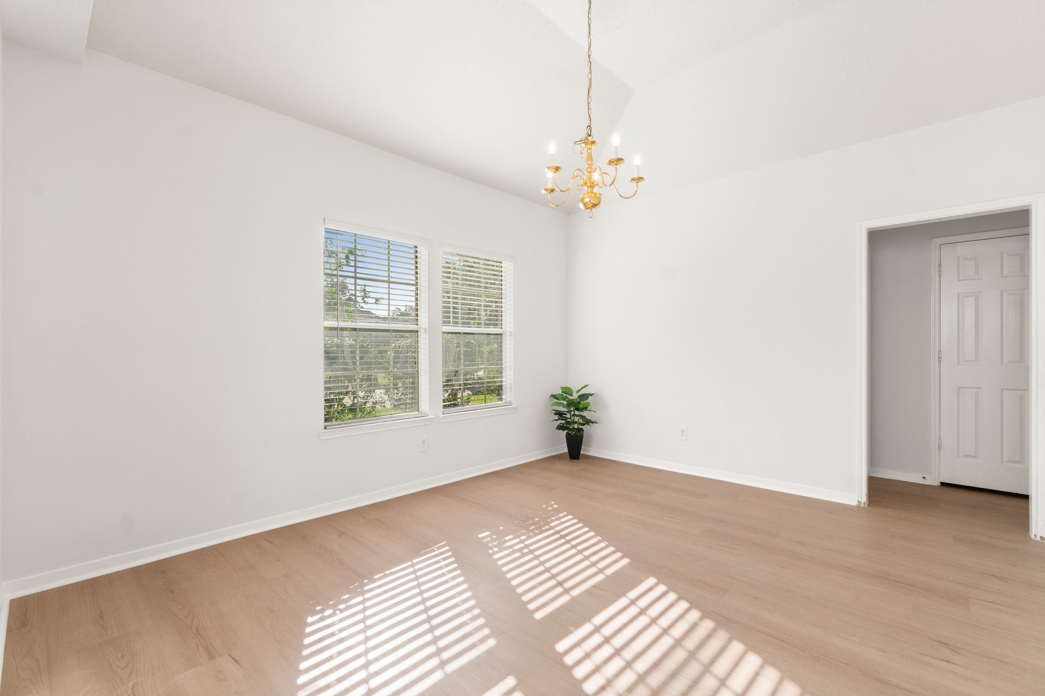 19827 Lajuana Lane Spring, TX 77388 - Photo 7 of 46