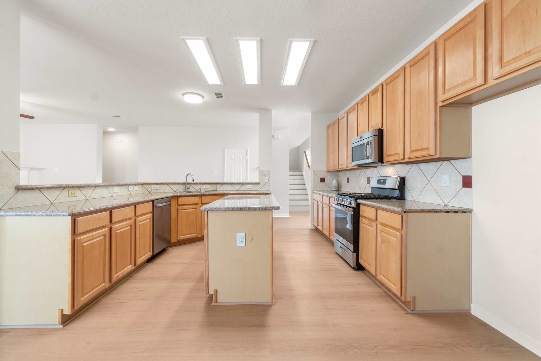 19827 Lajuana Lane Spring, TX 77388 - Photo 10 of 46