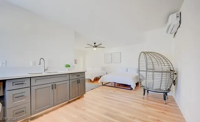 $3,500 | 1821 East Oakey Boulevard, Las Vegas, NV 89104