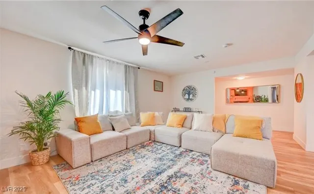 $3,500 | 1821 East Oakey Boulevard, Las Vegas, NV 89104