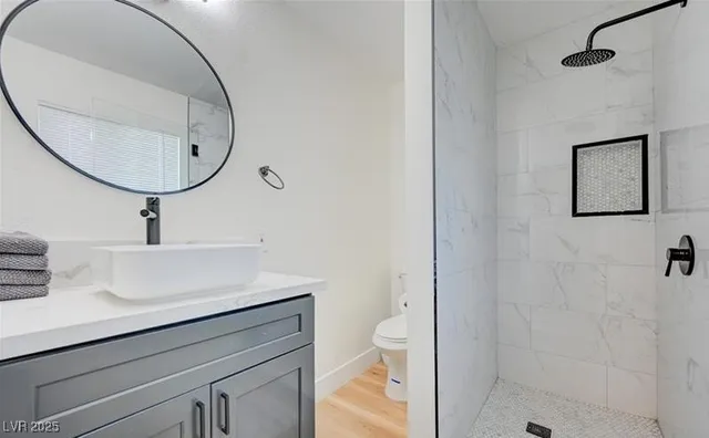 $3,500 | 1821 East Oakey Boulevard, Las Vegas, NV 89104