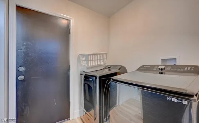 $3,500 | 1821 East Oakey Boulevard, Las Vegas, NV 89104