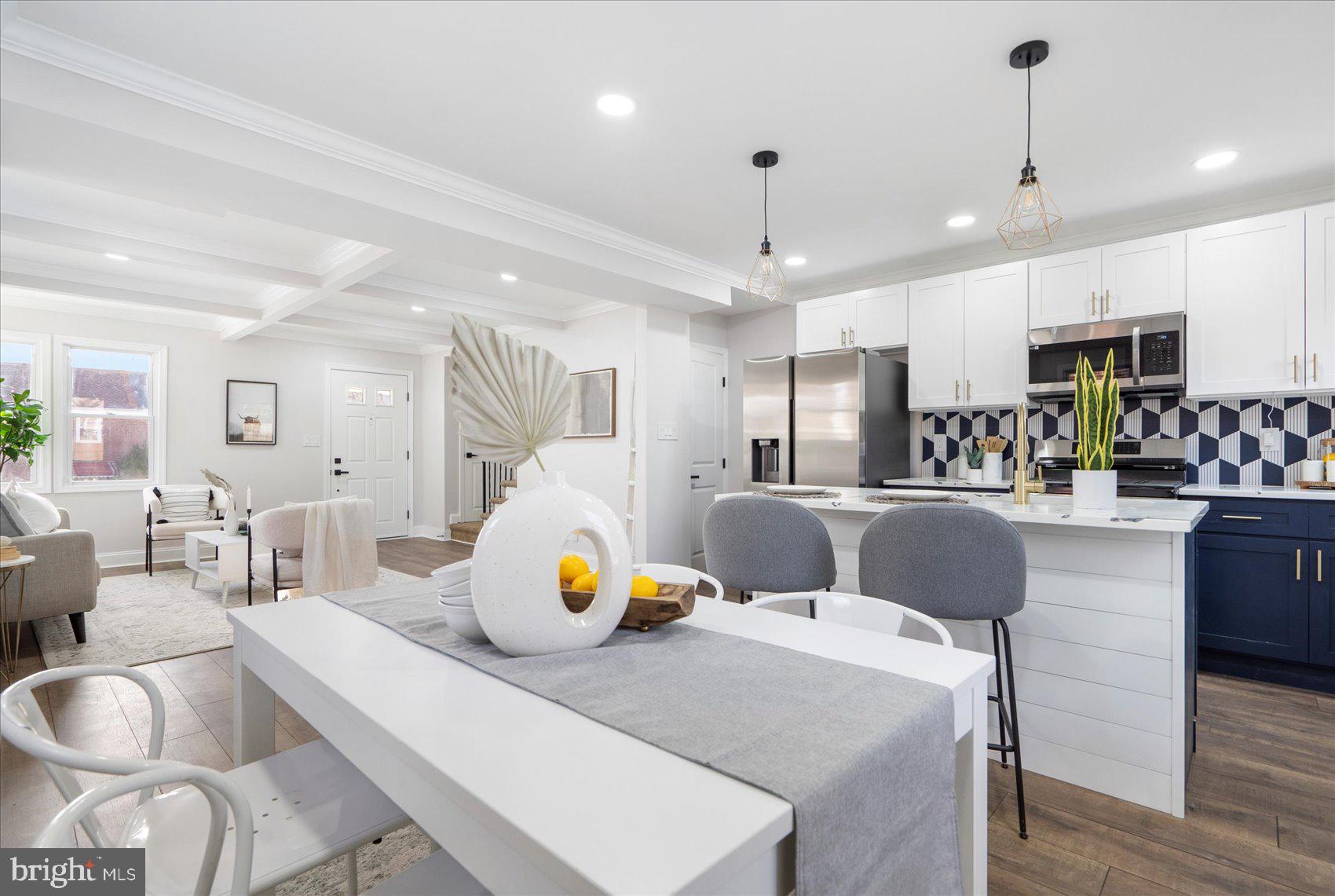 812 Benninghaus Road Baltimore, MD 21212 - Photo 9 of 22 Dining area and kitchen