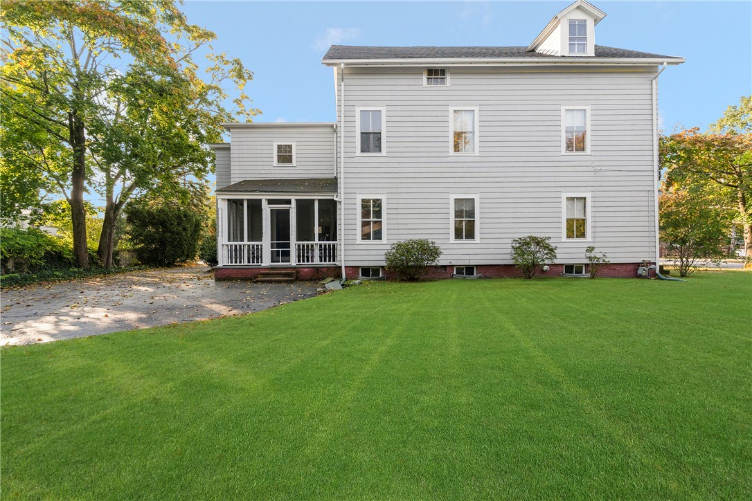 100 Alfred Drowne Road Barrington, RI 02806 - Photo 2 of 6