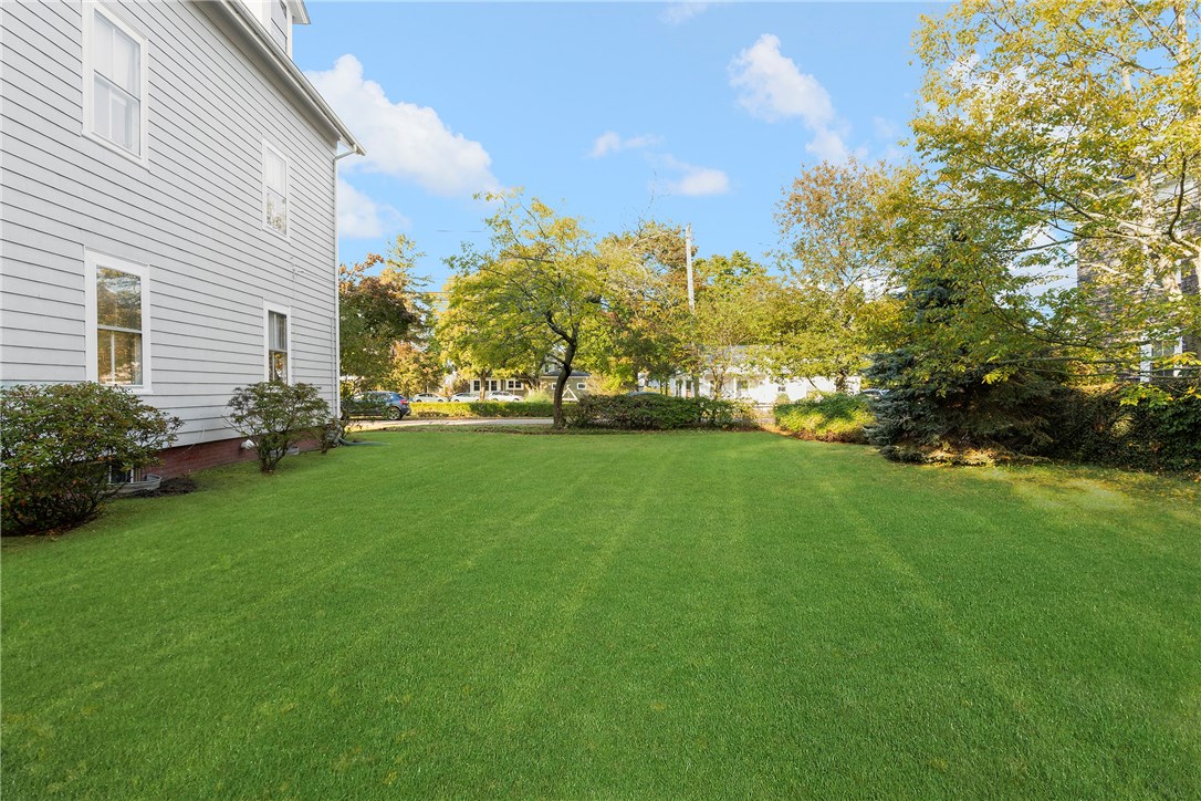 100 Alfred Drowne Road Barrington, RI 02806 - Photo 3 of 6