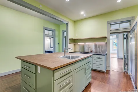 $1,250,000 | 312 Pereida Street, San Antonio, TX 78210