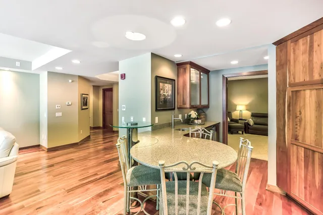 $1,299,000 | 1070 Grandview Court Northeast, Unit 406, Columbia Heights, MN 55421