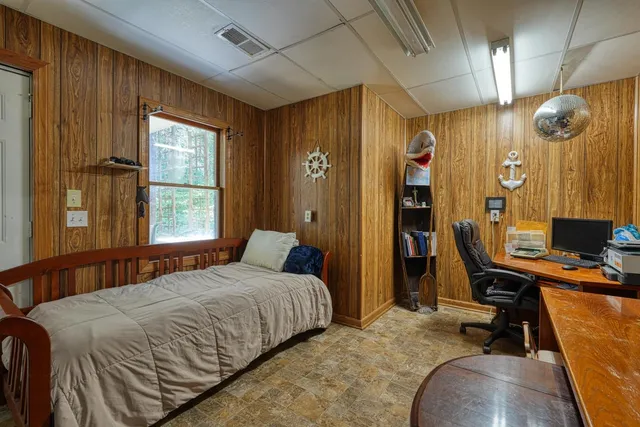 $725,000 | 335 Hillcove Point, Wellford, SC 29385