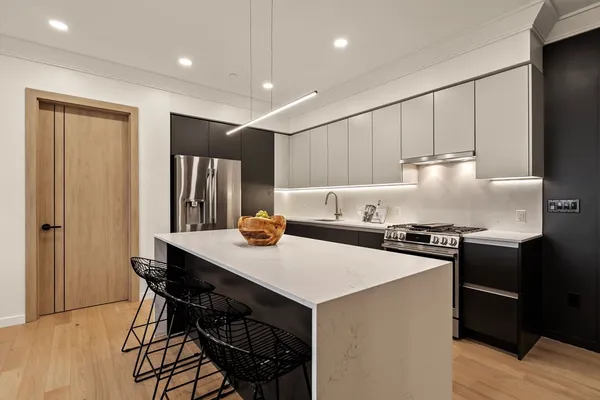 $765,000 | 388 Washington Street, Unit 405, Quincy, MA 02169