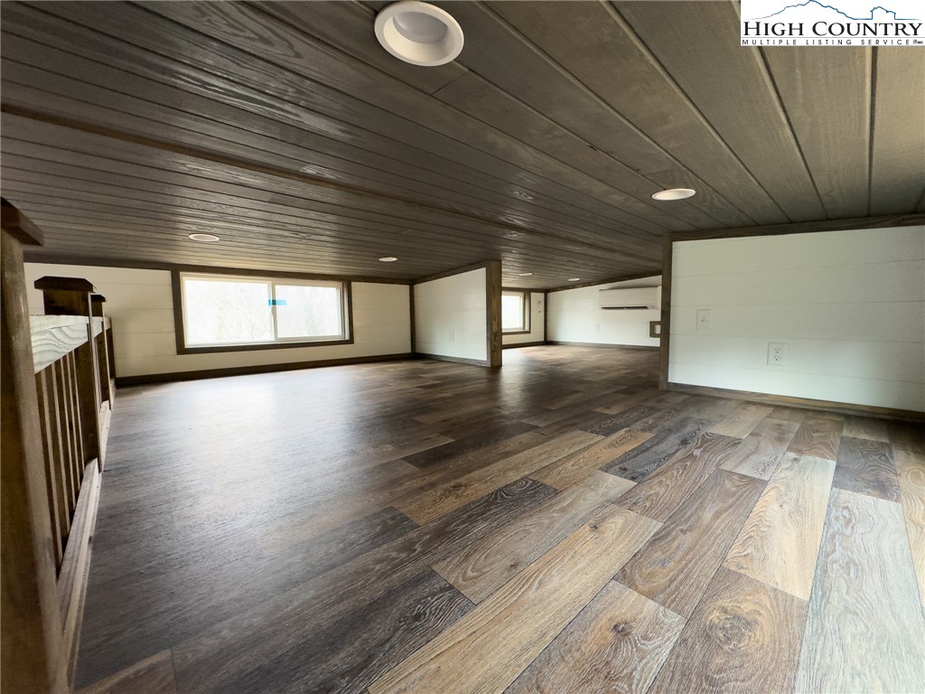 269 Mining Ridge Road Mountain City, TN 37683 - Photo 12 of 20 Gallery Image 12