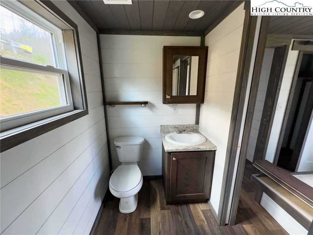 269 Mining Ridge Road Mountain City, TN 37683 - Photo 14 of 20 Gallery Image 14