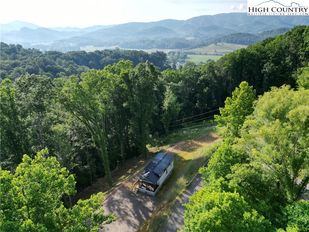 269 Mining Ridge Road Mountain City, TN 37683 - Photo 5 of 20 Gallery Image 5
