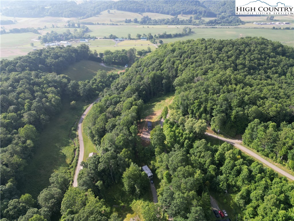 269 Mining Ridge Road Mountain City, TN 37683 - Photo 6 of 20 Gallery Image 6