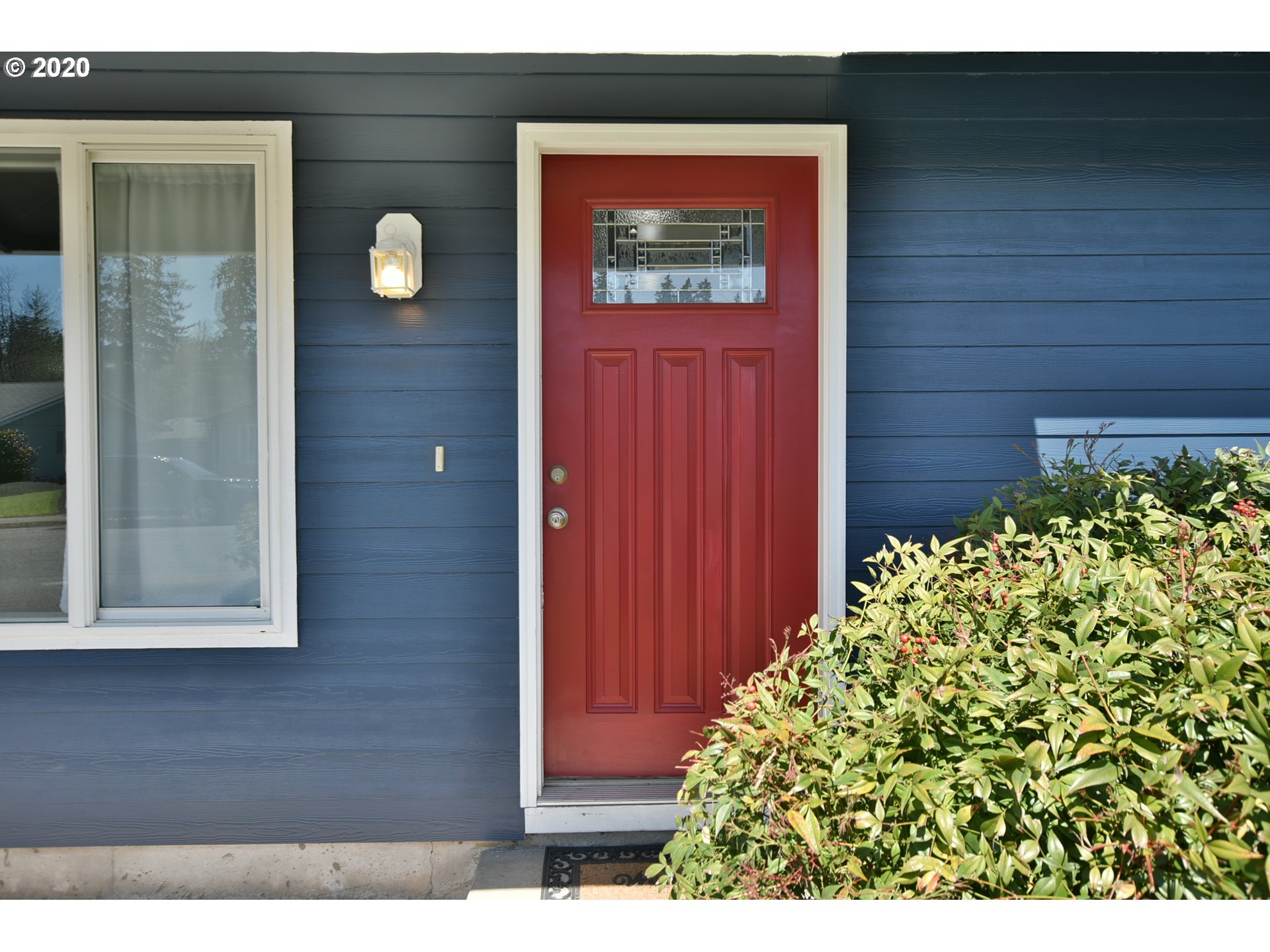 4856 Daisy Street Springfield, OR 97478 - Photo 3 of 32
