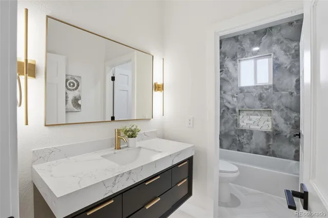 $1,199,000 | 23464 East Heritage Parkway, Aurora, CO 80016