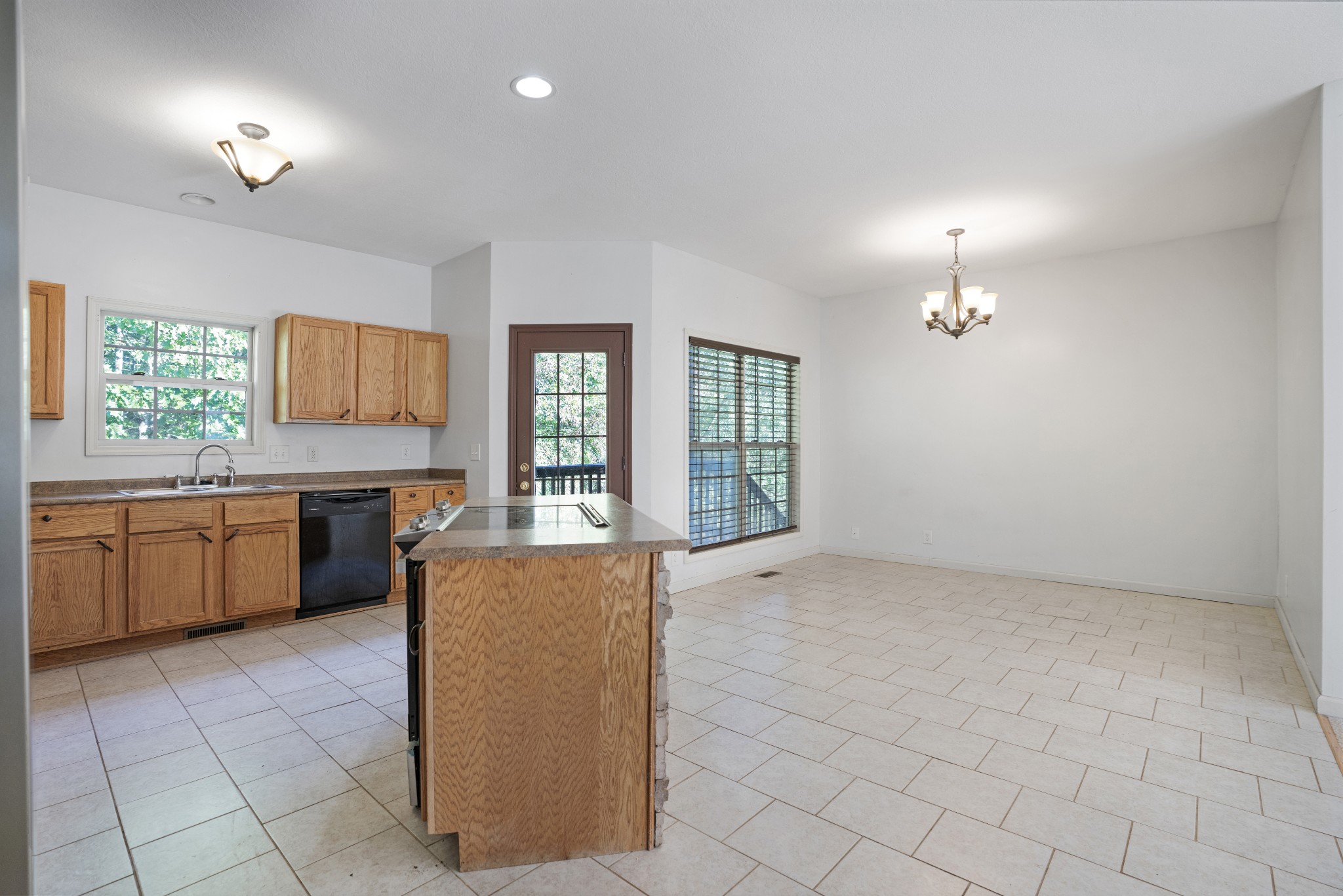 127 Jerry Smith Road Indian Mound, TN 37079 - Photo 12 of 30 Gallery Image 12