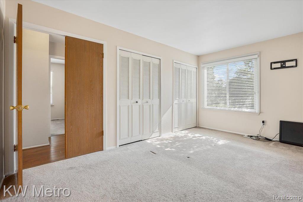 1411 Deerhurst Court Rochester Hills, MI 48307 - Photo 13 of 48