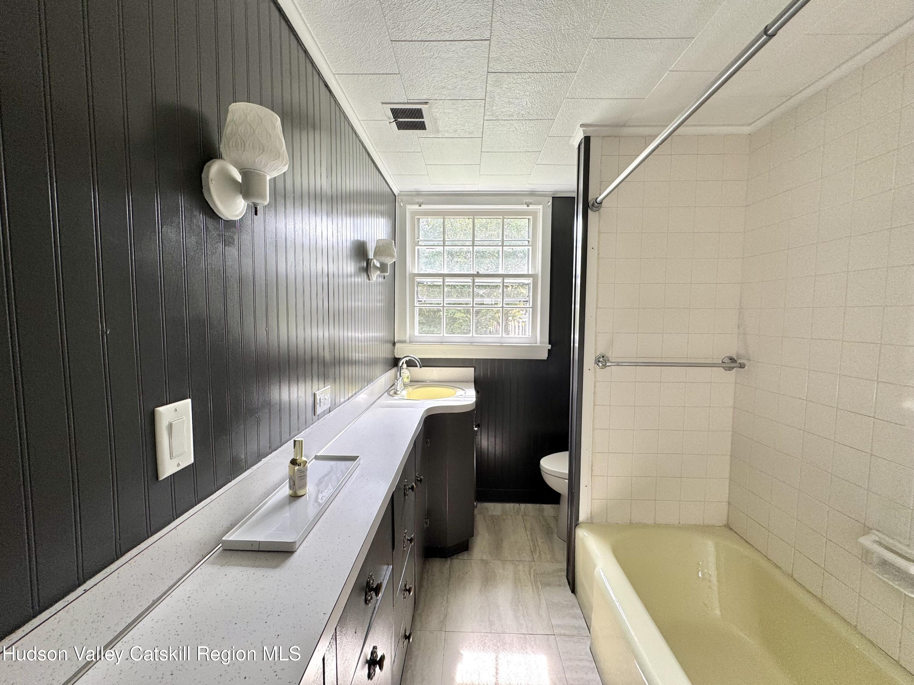 3 Pruyn Place Catskill, NY 12414 - Photo 14 of 18 11